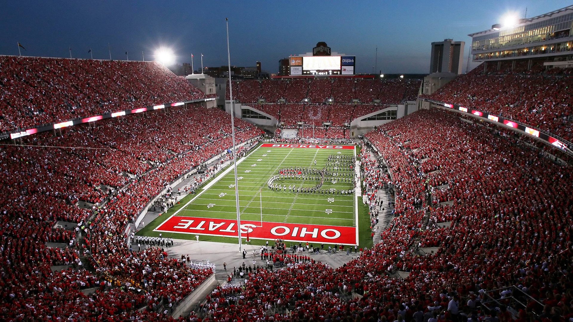 爱游戏体育入口-球队边路直塞战术在联赛战斗中的作用解析，球队边路直塞战术在联赛战斗中的作用解析图片