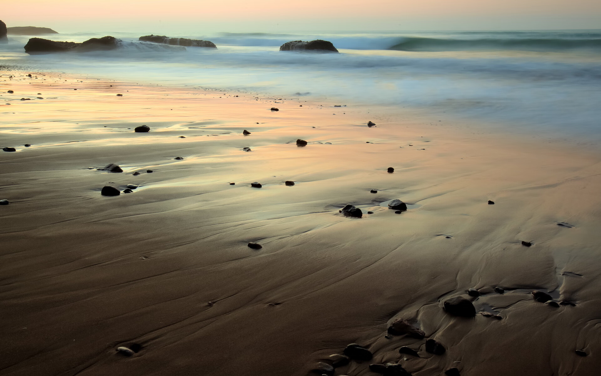 爱游戏中国官方网站平台-青少年足球比赛广泛开展，培养少年竞技精神和团队合作能力，青少年足球比赛方案