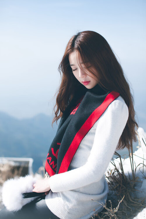 对手实力不凡,巴萨努力反击扳平全局,巴萨被大逆转