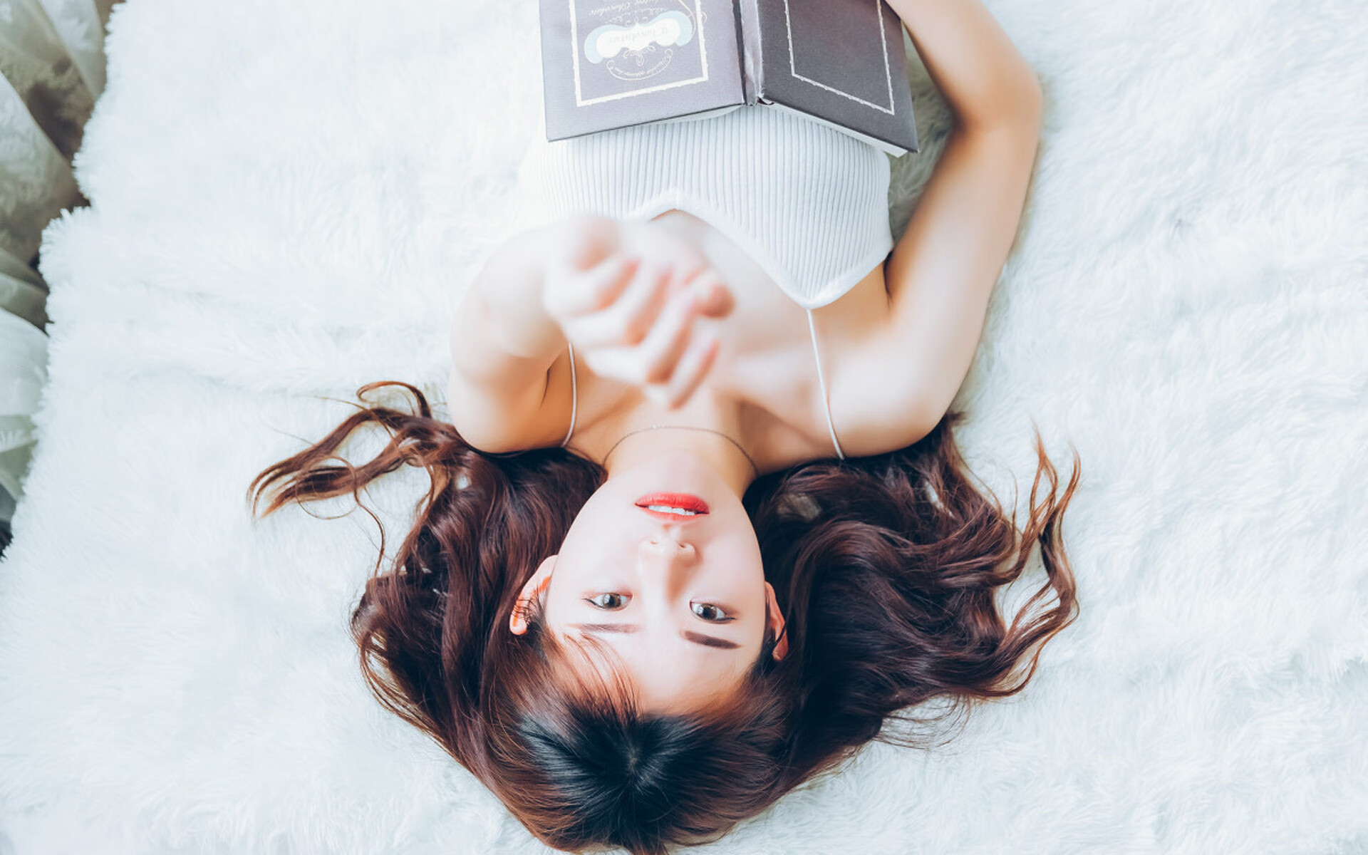 爱游戏娱乐平台-意大利足球俱乐部发起球迷团结活动，壮大队伍，意大利足球队集体照