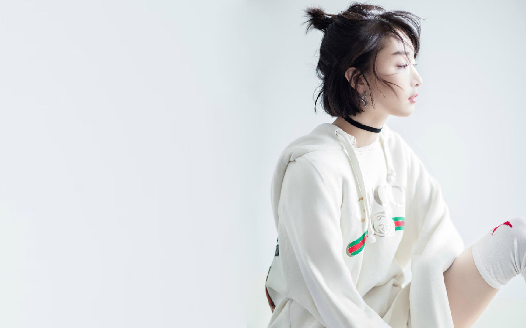 爱游戏体育APP下载-热刺防守稳固，白百合全力争夺欧战，热刺绰号白百合