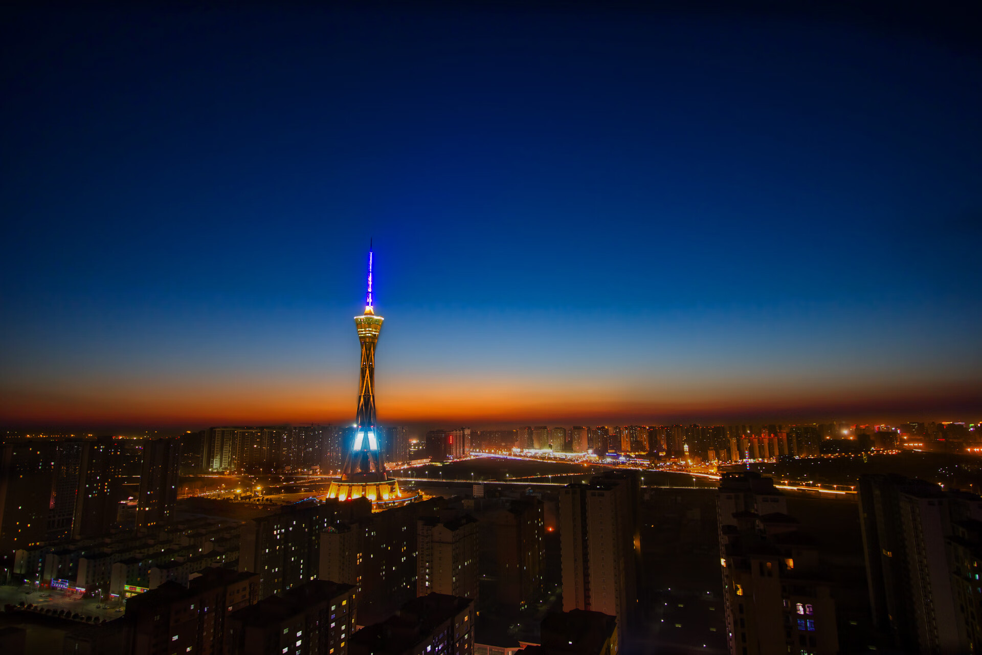 爱游戏娱乐-球员备战，关键战役即将打响女足比赛，女足的比赛