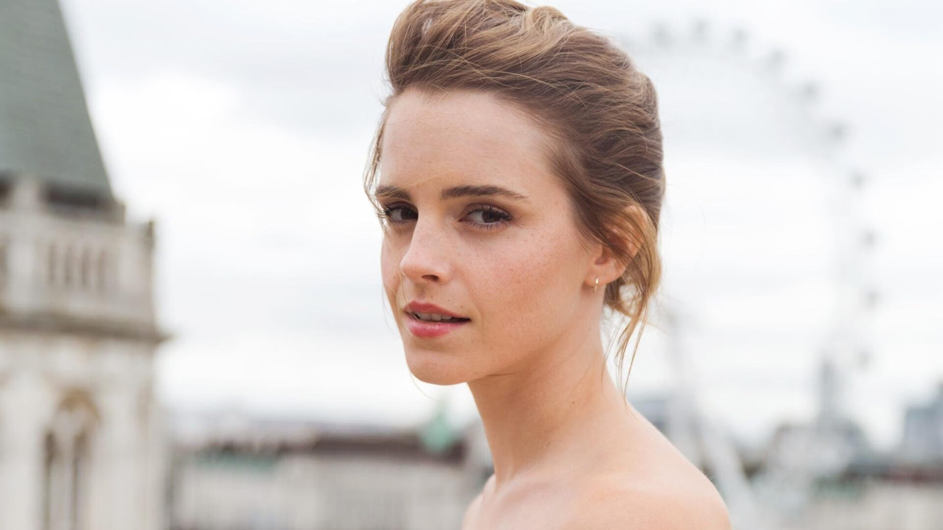 AYX体育官网-皇马核心受伤 球队战绩略显低迷，皇马核心球员